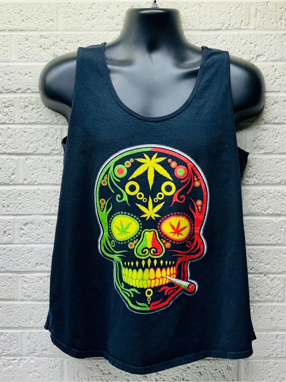 Black Sz XL Marijuana Rasta Colors Day of the Dead Sugar Skull Muscle Shirt •VG‼